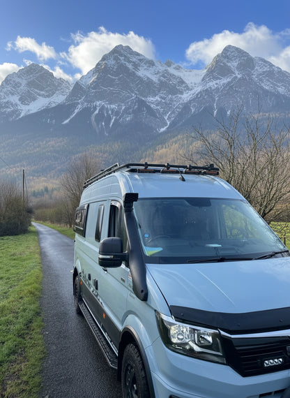 Roof rack, light weight tubular aluminium.